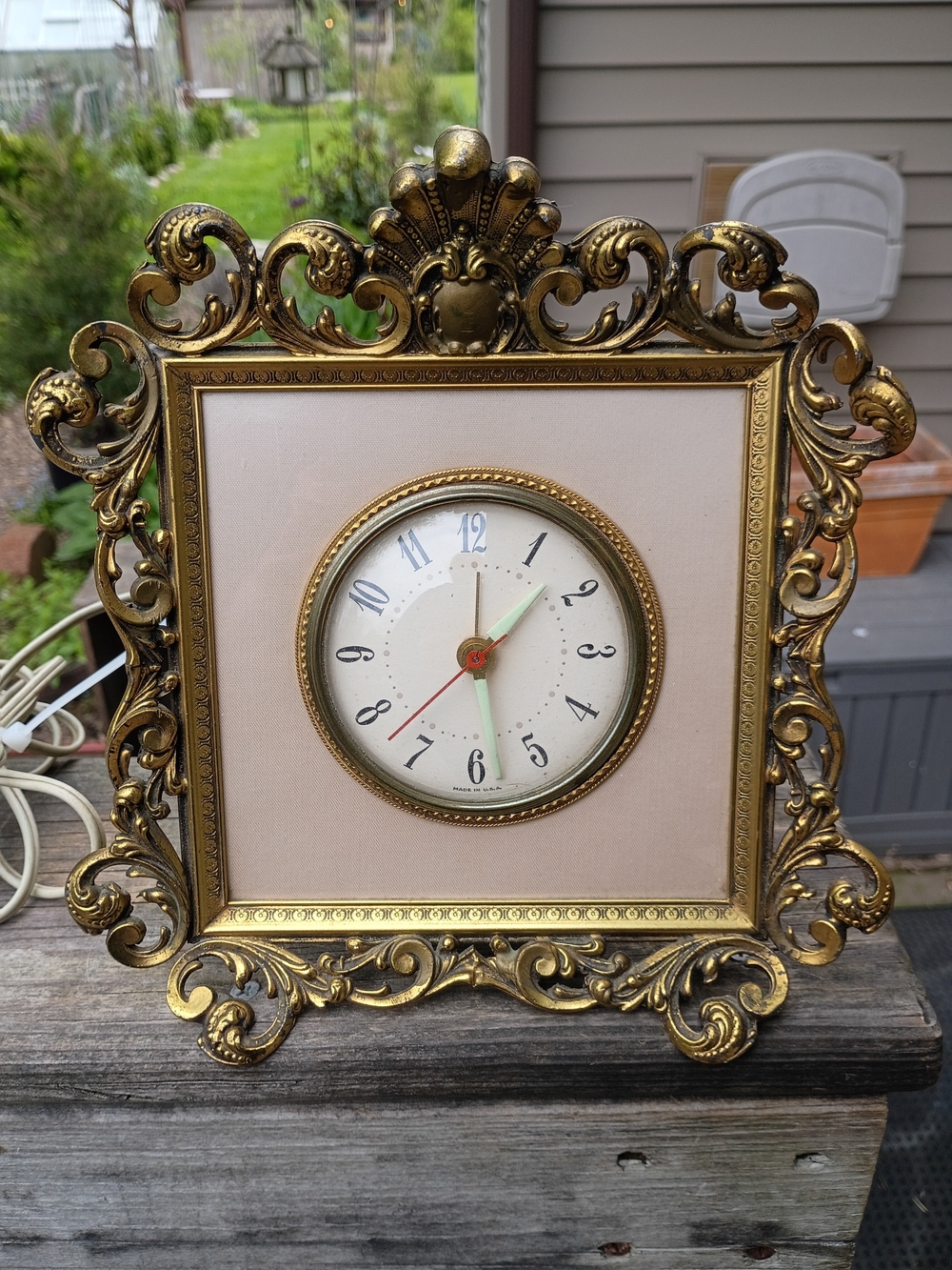 Vintage Hollywood Regency Ornate Metal Electric Table Clock with GLOW ARMS